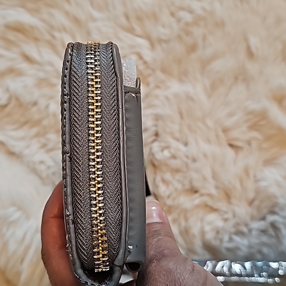 NWT Badgley Mischa Long Wallet W/ Phone   Pocket & Wristlet - Picture 4 of 13